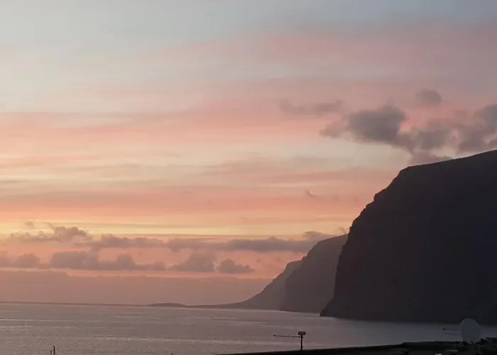 Apartman Ocean Pearl, Luxurioeses Haus, Meerblick, Grosse Sonnenterrasse, Teneriffa Sued, Gigantes, 600m Zum Strand, 200m Zum Ort, Ruhig
